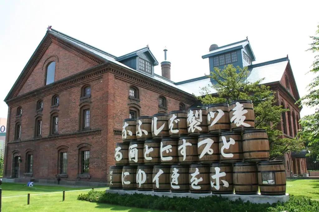 「札幌啤酒博物館」全攻略：歷史、試飲、交通一次搞定！