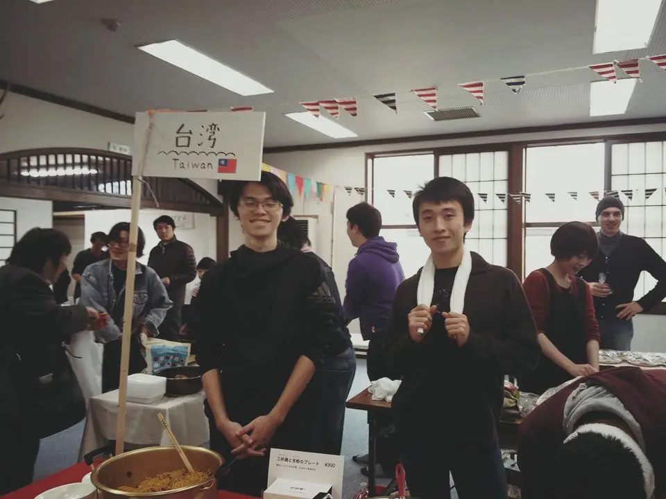 釧路市 Global Harvest Festival|代表台灣出展推廣三杯雞與炒米粉(2015) 釧路 Global Harvest Festival 現場,筆者代表台灣參與國際美食交流活動,推廣三杯雞