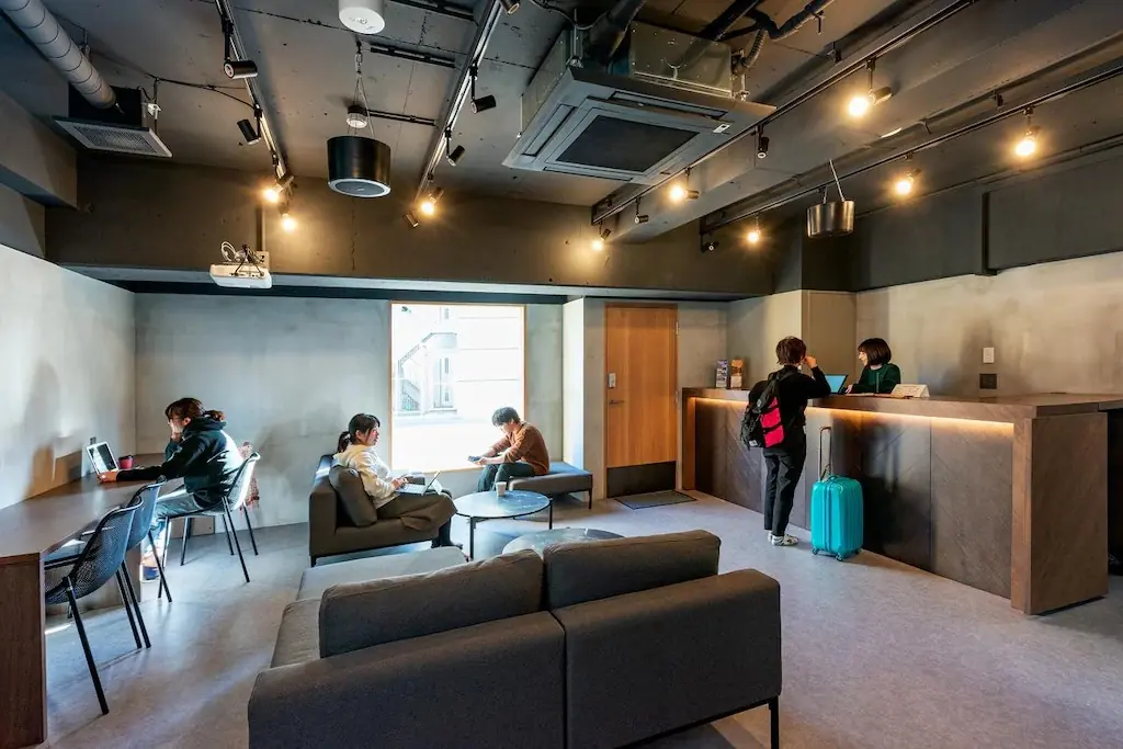 and-hostel-minamisenju-tokyo-01