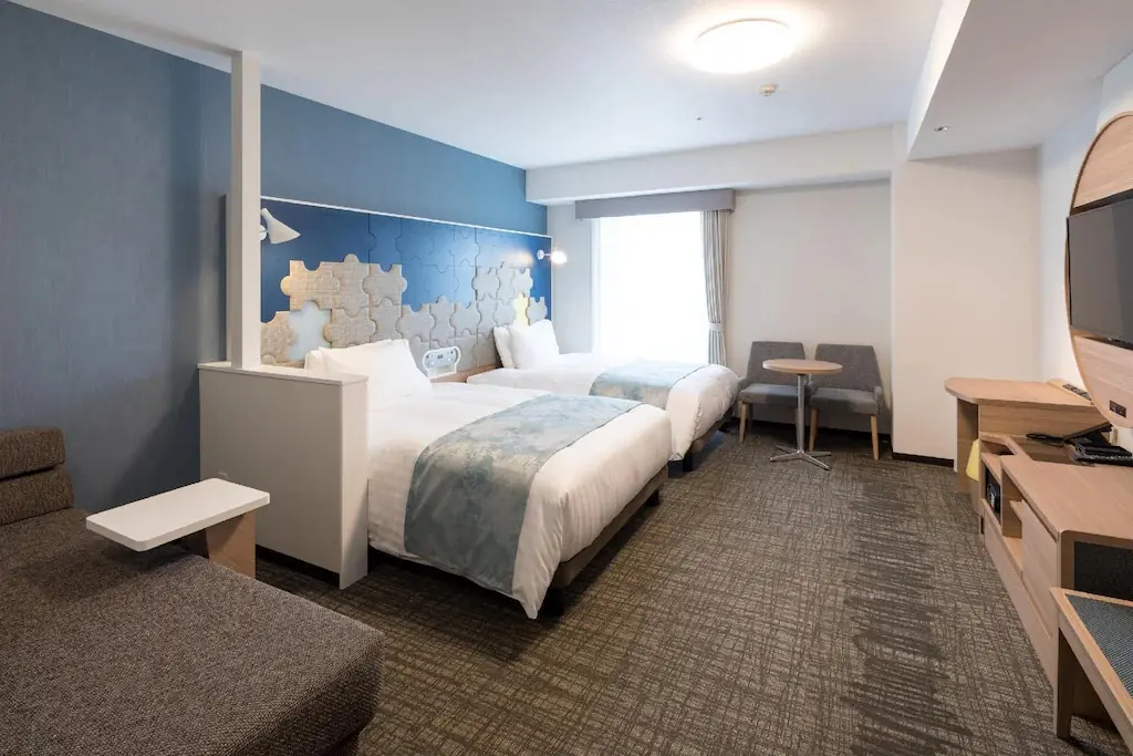 comfort-suites-tokyo-bay-01