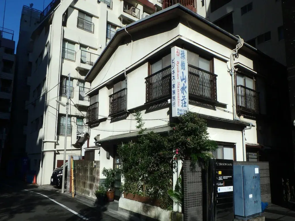 ryokan-sansuiso-tokyo-01