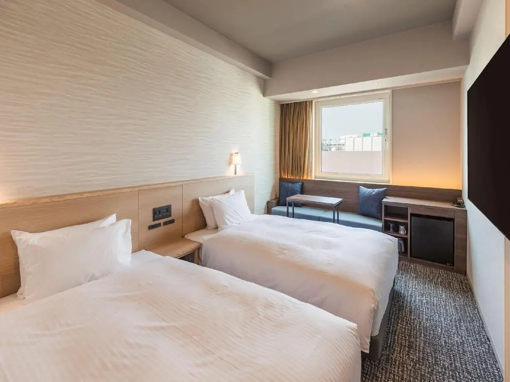 sotetsu-grand-fresa-takadanobaba-tokyo-01