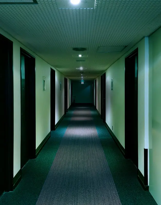 23681710_m